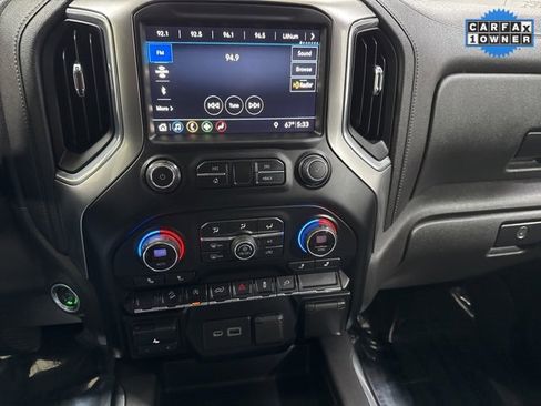 Used 2019 Chevrolet Silverado 1500 RST image 19