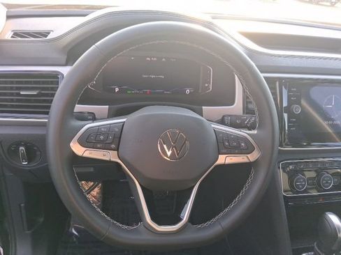 Used 2022 Volkswagen Atlas SE w/ Black Wheel Package image 20