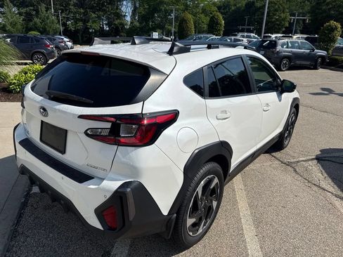 Used 2024 Subaru Crosstrek 2.5i Limited AWD/4WD image 2