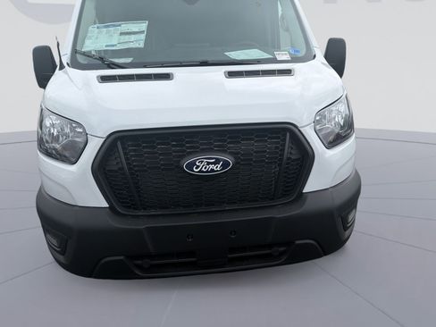 New 2026 Ford Transit 250 148 Medium Roof RWD image 12