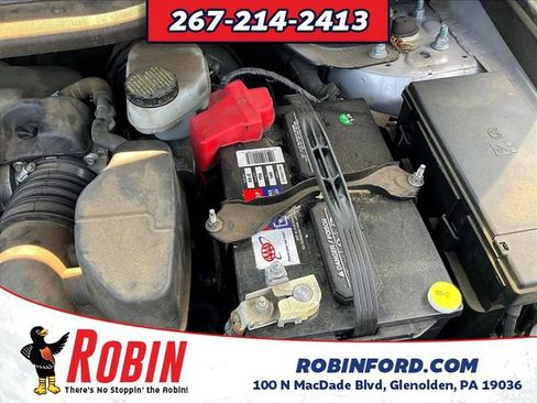 Used 2017 Ford Explorer XLT w/ Equipment Group 202A AWD/4WD image 31