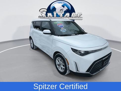 Used 2024 Kia Soul LX w/ Option Group 015 image 2