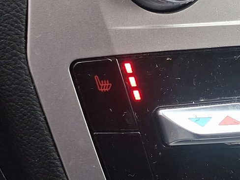 Certified 2022 Ford Explorer XLT image 22