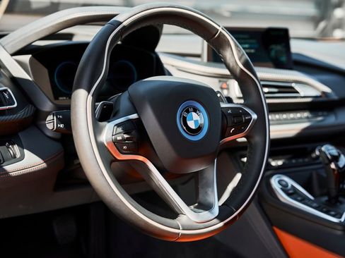 Used 2019 BMW i8 Coupe AWD/4WD image 37