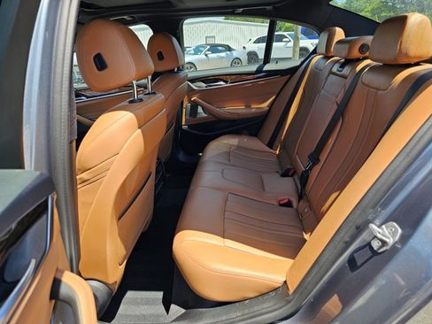 Used 2020 BMW 530i w/ Premium Package RWD image 64