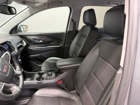 Used 2023 GMC Terrain SLT AWD/4WD image 16