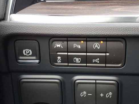 New 2026 Chevrolet Suburban LT w/ Comfort Package image 9