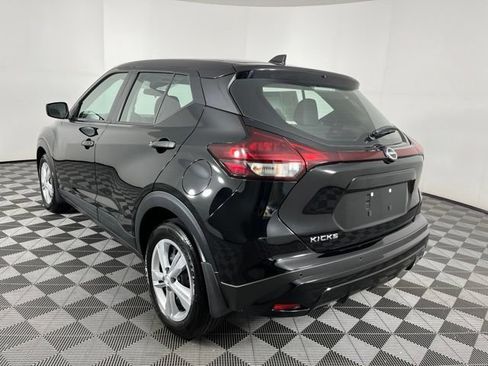 Certified 2025 Nissan Kicks Play S FWD image 8