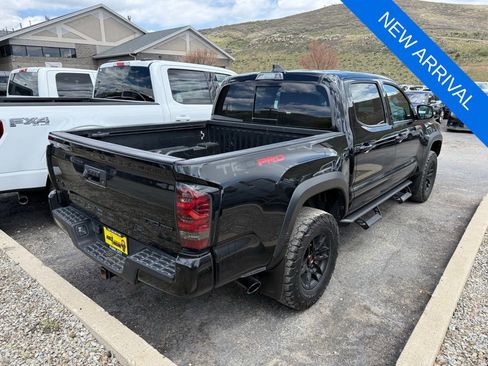 Used 2021 Toyota Tacoma TRD Pro AWD/4WD image 5