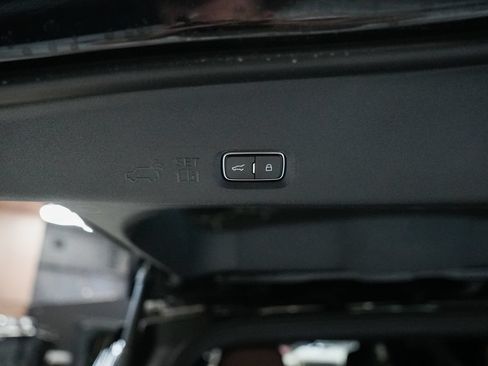 Used 2025 Lincoln Navigator Reserve AWD/4WD image 36