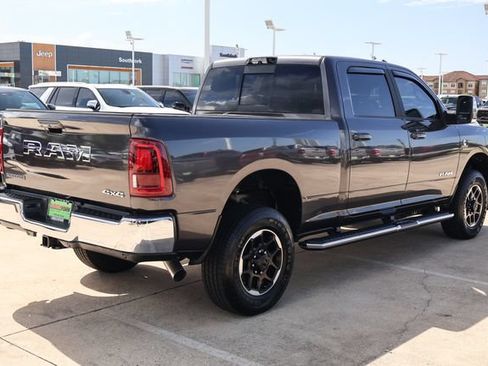 Used 2025 RAM 2500 Laramie AWD/4WD image 6