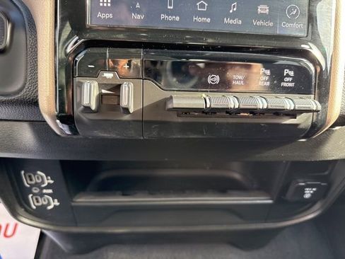 Used 2024 RAM 2500 Laramie image 18