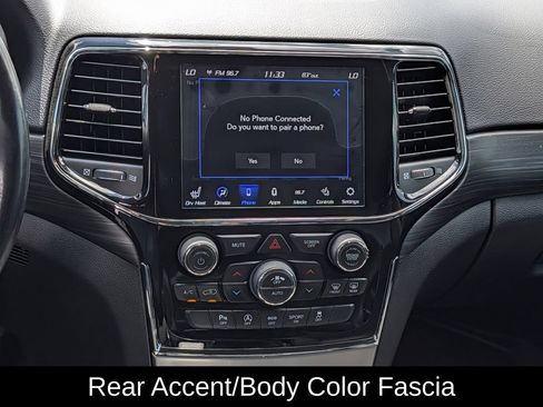 Used 2021 Jeep Grand Cherokee Laredo X RWD image 16