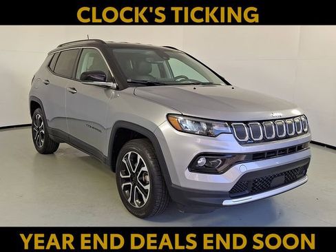 Used 2022 Jeep Compass Limited image 1