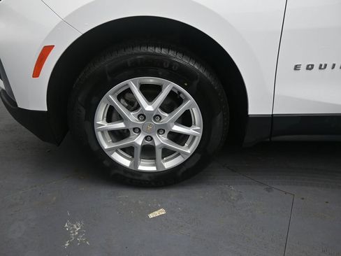 Used 2023 Chevrolet Equinox LT image 13