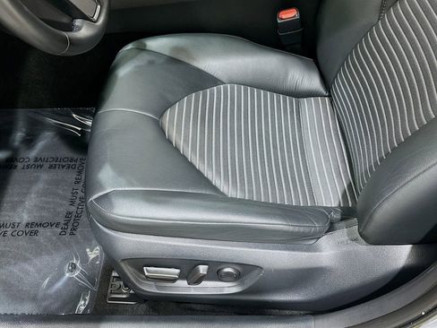 Used 2024 Toyota Camry SE FWD image 19