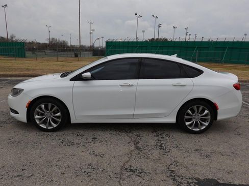 Used 2015 Chrysler 200 S w/ Navigation & Sound Group I image 4