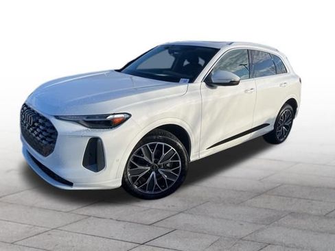 Used 2025 Audi Q5 Premium Plus w/ Premium Plus image 3