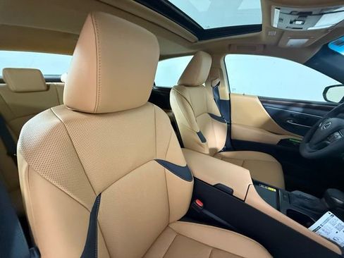 New 2025 Lexus ES 350 w/ Premium Package image 33