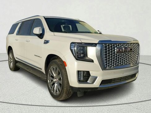 Used 2023 GMC Yukon XL Denali RWD image 1