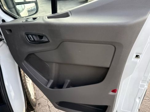 Used 2024 Ford Transit 250 Low Roof w/ Exterior Upgrade Package image 24