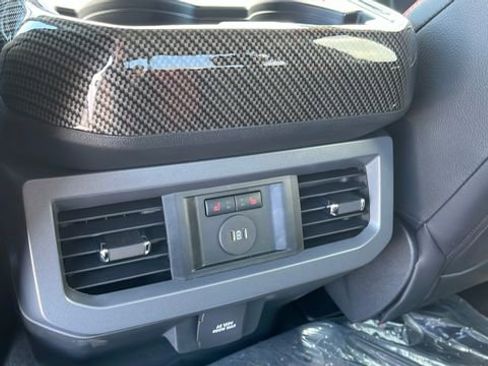 New 2025 Ford F250 Lariat w/ Lariat Ultimate Package AWD/4WD image 31