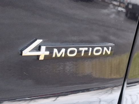 Certified 2023 Volkswagen Atlas Cross Sport SE image 30