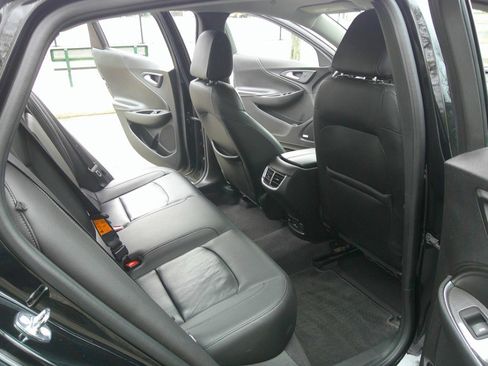 Used 2017 Chevrolet Malibu LT w/ Leather Package FWD image 49