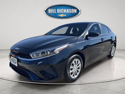 Used 2022 Kia Forte Sedan image 3