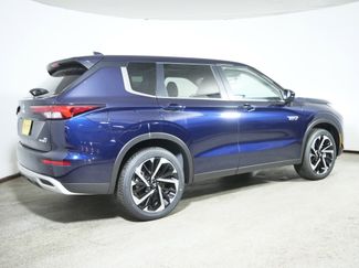 New 2025 Mitsubishi Outlander SE video 2