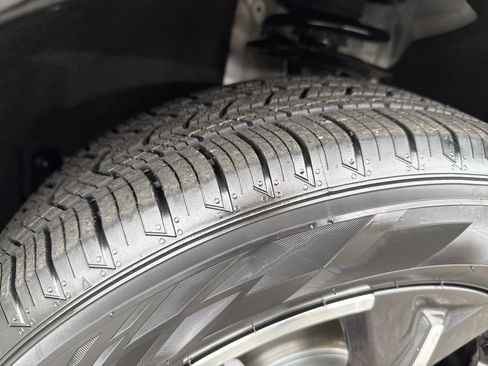 Certified 2023 Honda HR-V EX-L image 12