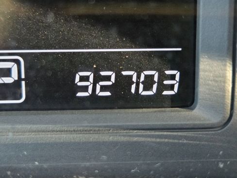 Used 2015 Nissan Sentra S image 16