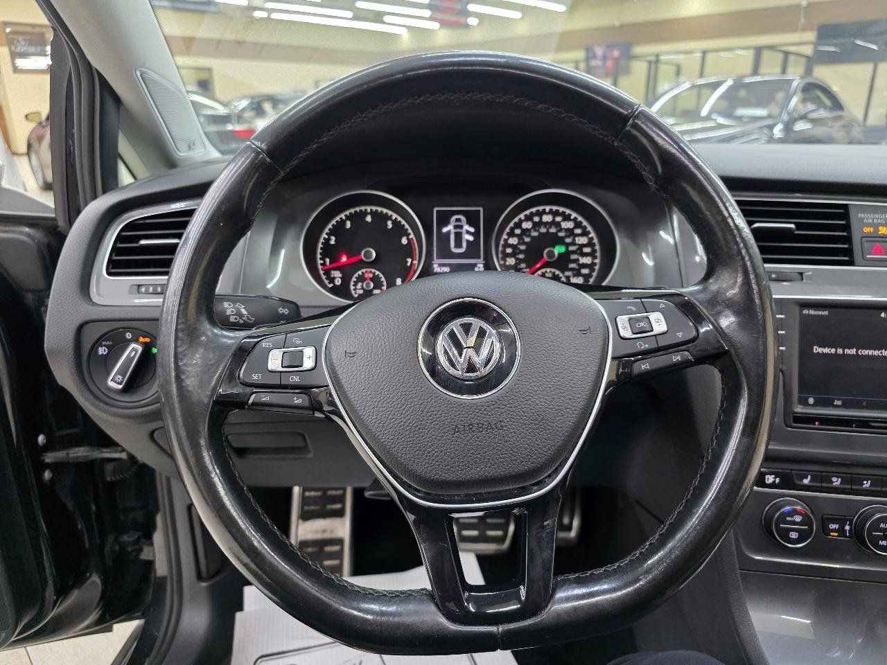 Used 2017 Volkswagen Golf Alltrack SEL AWD/4WD image 28