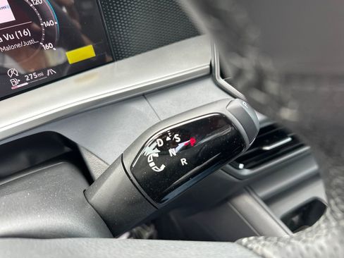 New 2026 Volkswagen Tiguan SE R-Line AWD/4WD image 12