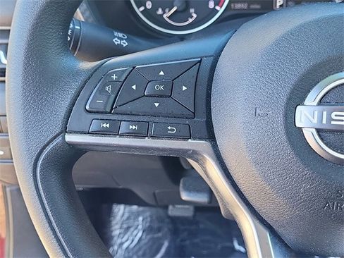 Certified 2025 Nissan Sentra SV image 19