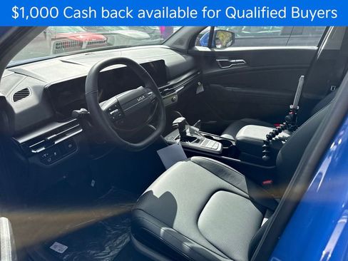 New 2026 Kia Sportage EX w/ EX Panorama Roof Package image 2