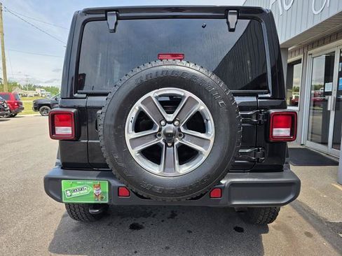 Used 2020 Jeep Wrangler Unlimited Sahara w/ Dual Top Group AWD/4WD image 6