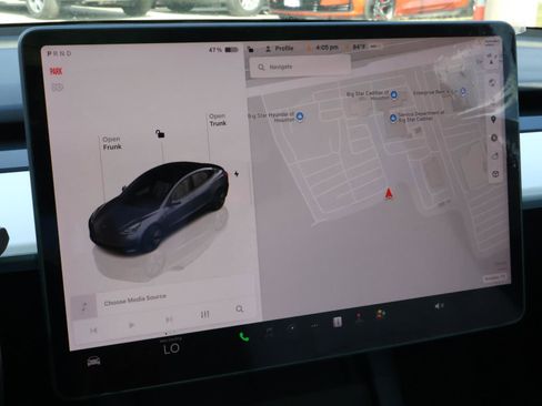 Used 2023 Tesla Model 3 Standard Range image 20