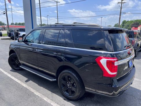 Used 2021 Ford Expedition XLT AWD/4WD image 16
