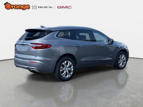 Used 2020 Buick Enclave Avenir w/ Avenir Technology Package FWD image 3