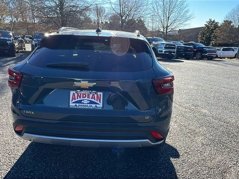 New 2026 Chevrolet Trax LT w/ Driver Confidence Package image 6