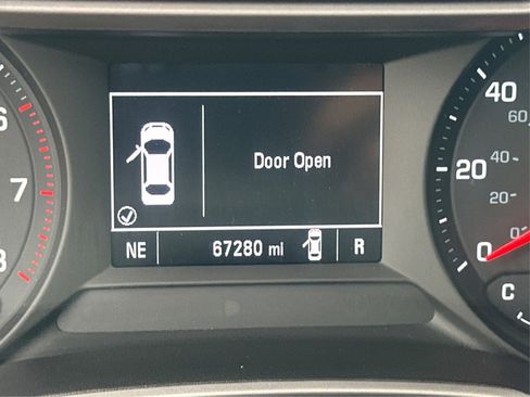 Used 2021 Chevrolet TrailBlazer LS image 26