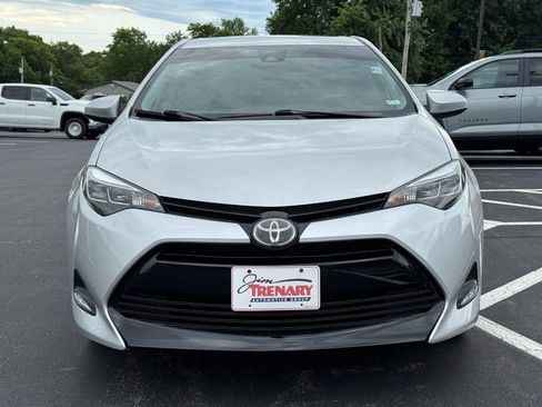 Used 2019 Toyota Corolla XLE FWD image 9