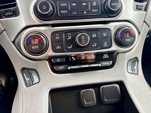 Used 2018 Chevrolet Tahoe LT AWD/4WD image 17