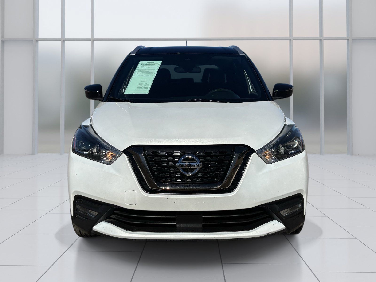 Used 2020 Nissan Kicks SR w/ SR Premium Package FWD image 9
