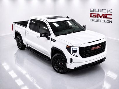 Used 2025 GMC Sierra 1500 Elevation w/ Elevation Premium Package