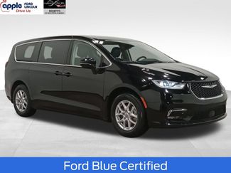 Used 2024 Chrysler Pacifica Touring-L FWD video 1