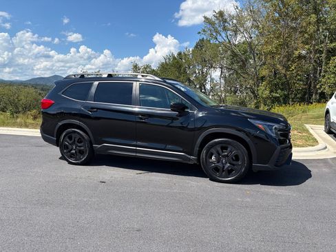 Used 2024 Subaru Ascent Onyx Edition AWD/4WD image 7