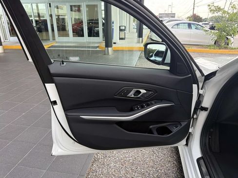 Used 2026 BMW 330i Sedan RWD image 19