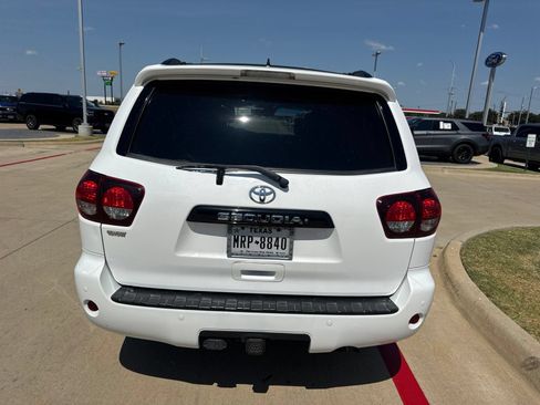Used 2019 Toyota Sequoia TRD Sport AWD/4WD image 27